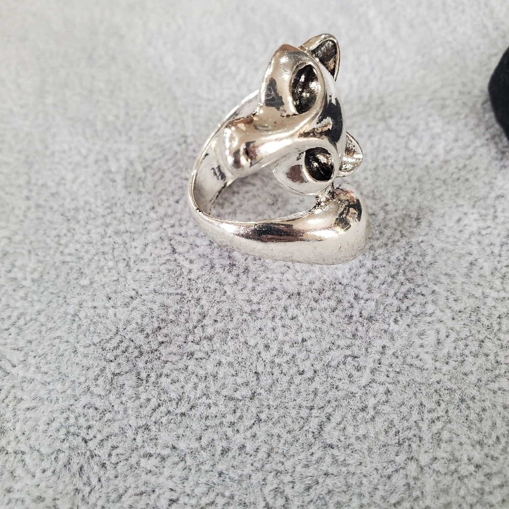 Fox Ring - Picture 3 of 7